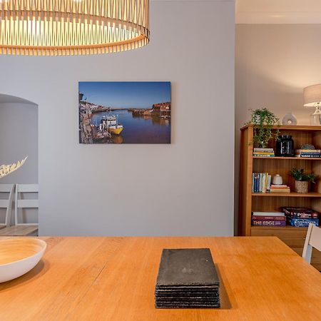 Rosemill - Large Pet Friendly Home With Off Road Parking Уитби Экстерьер фото