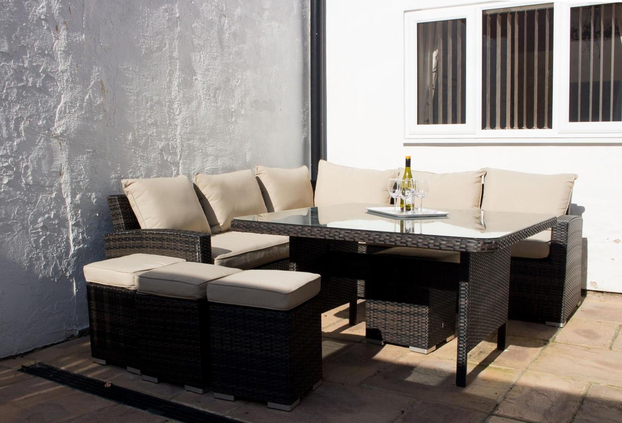 Rosemill - Large Pet Friendly Home With Off Road Parking Уитби Экстерьер фото
