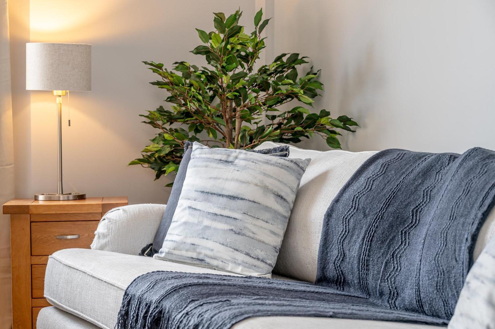 Rosemill - Large Pet Friendly Home With Off Road Parking Уитби Экстерьер фото